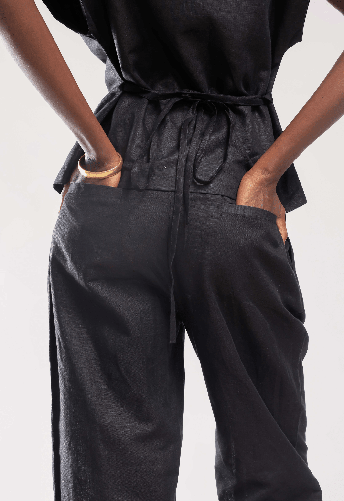 Anisa Pants - Black - THAMA