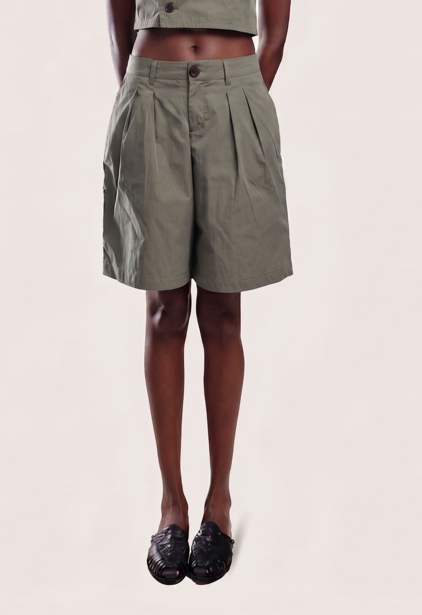 Aziza Bermuda - Green - THAMA